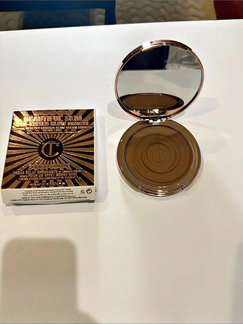 Charlotte Tilbury Beautiful Skin Sun-Kissed Glow Bronzer Brown - Medium (2)